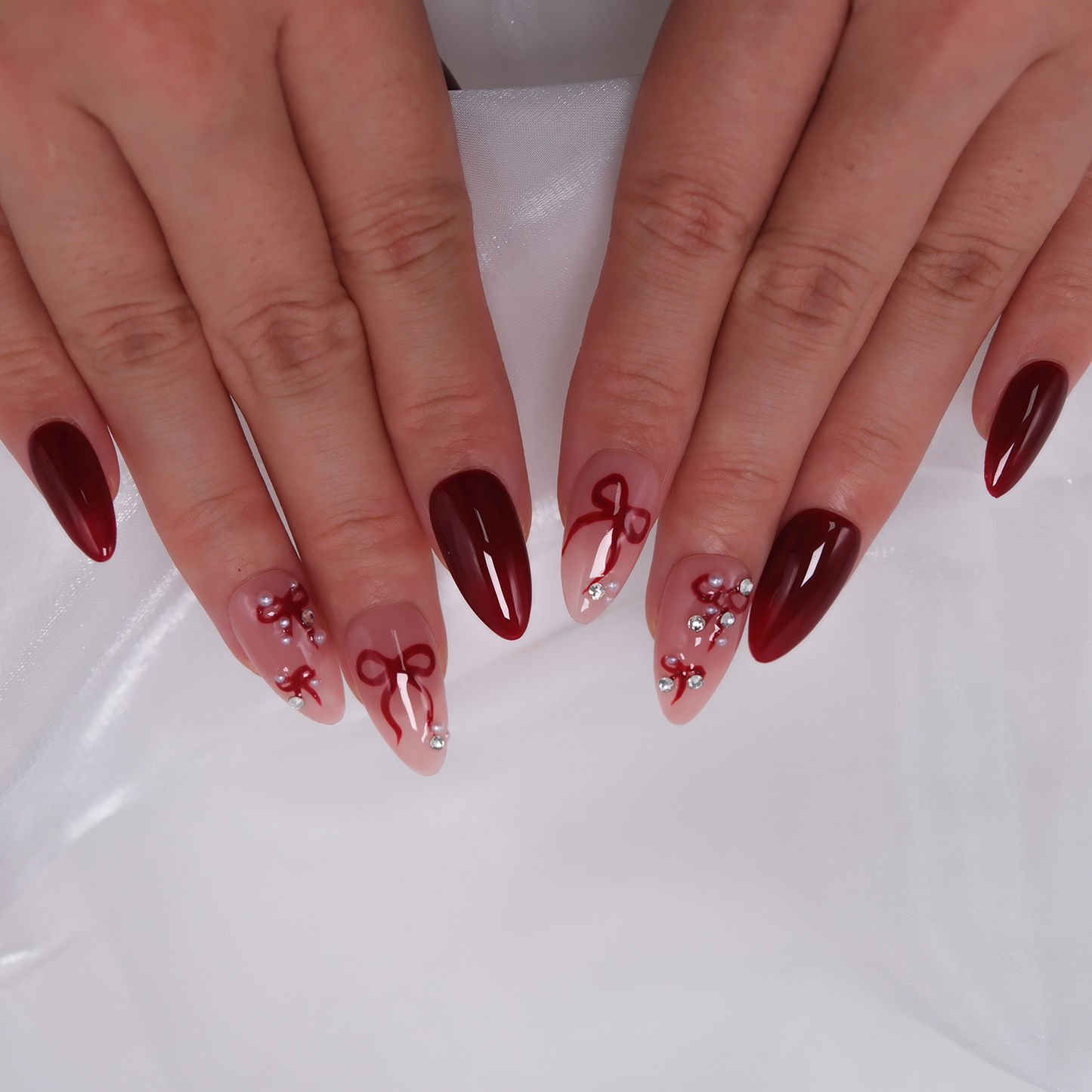 شرائط مخملية